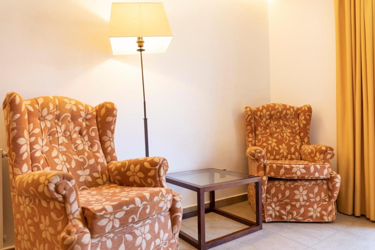 Apartamento Abuela Benita Cebreros Esterno foto
